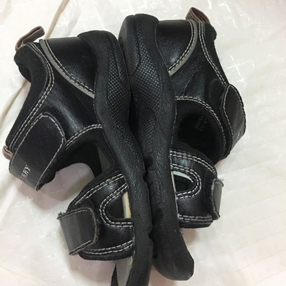 Burberry kids shoes